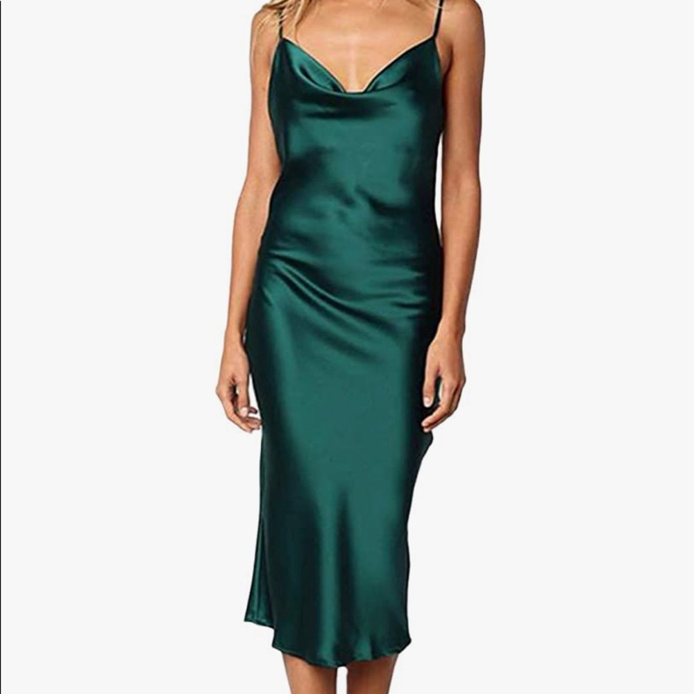 MIDI satin green dress - NWT Size Small